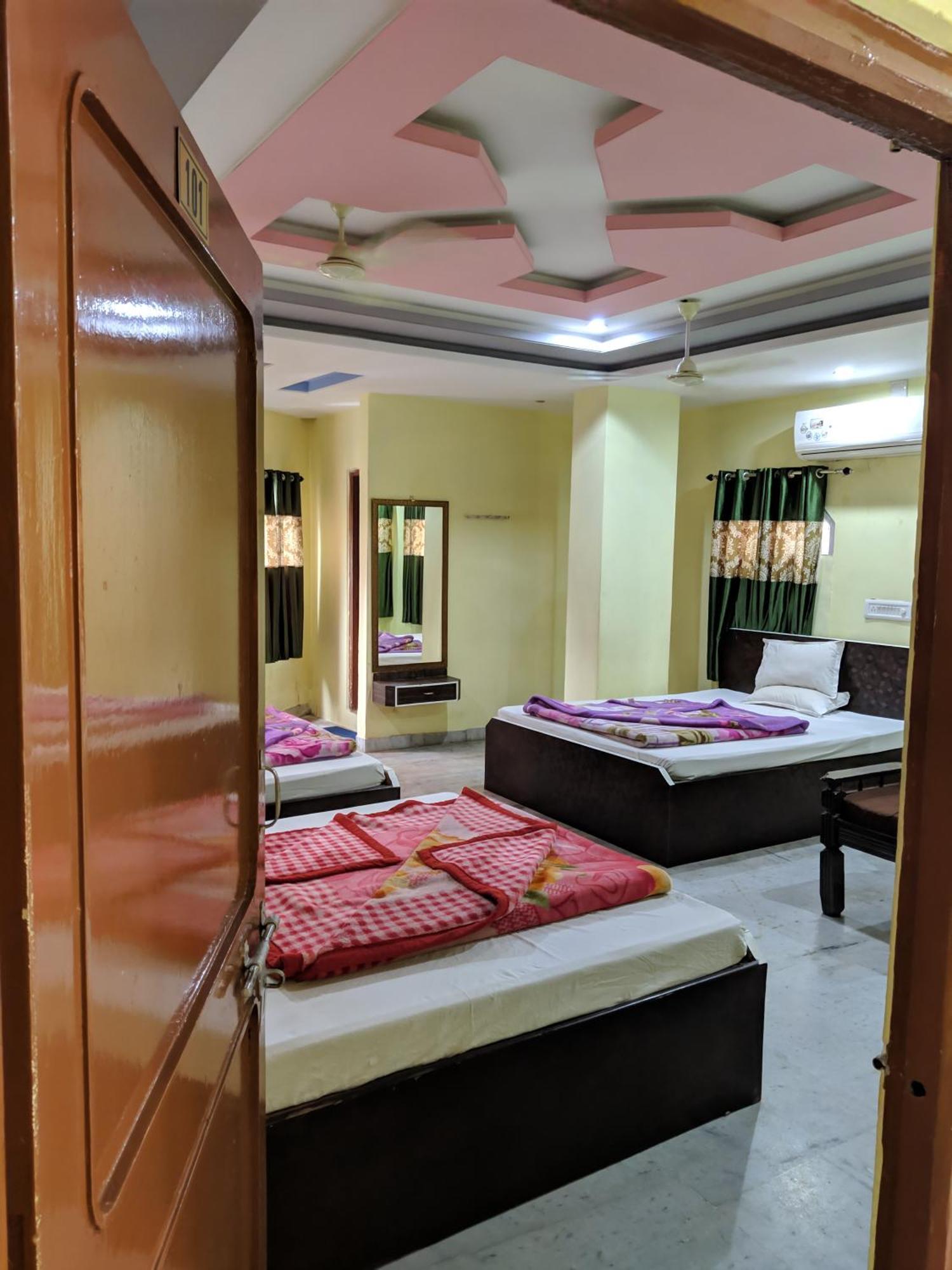 Hotel Gokul Palace Udaipur Exterior photo